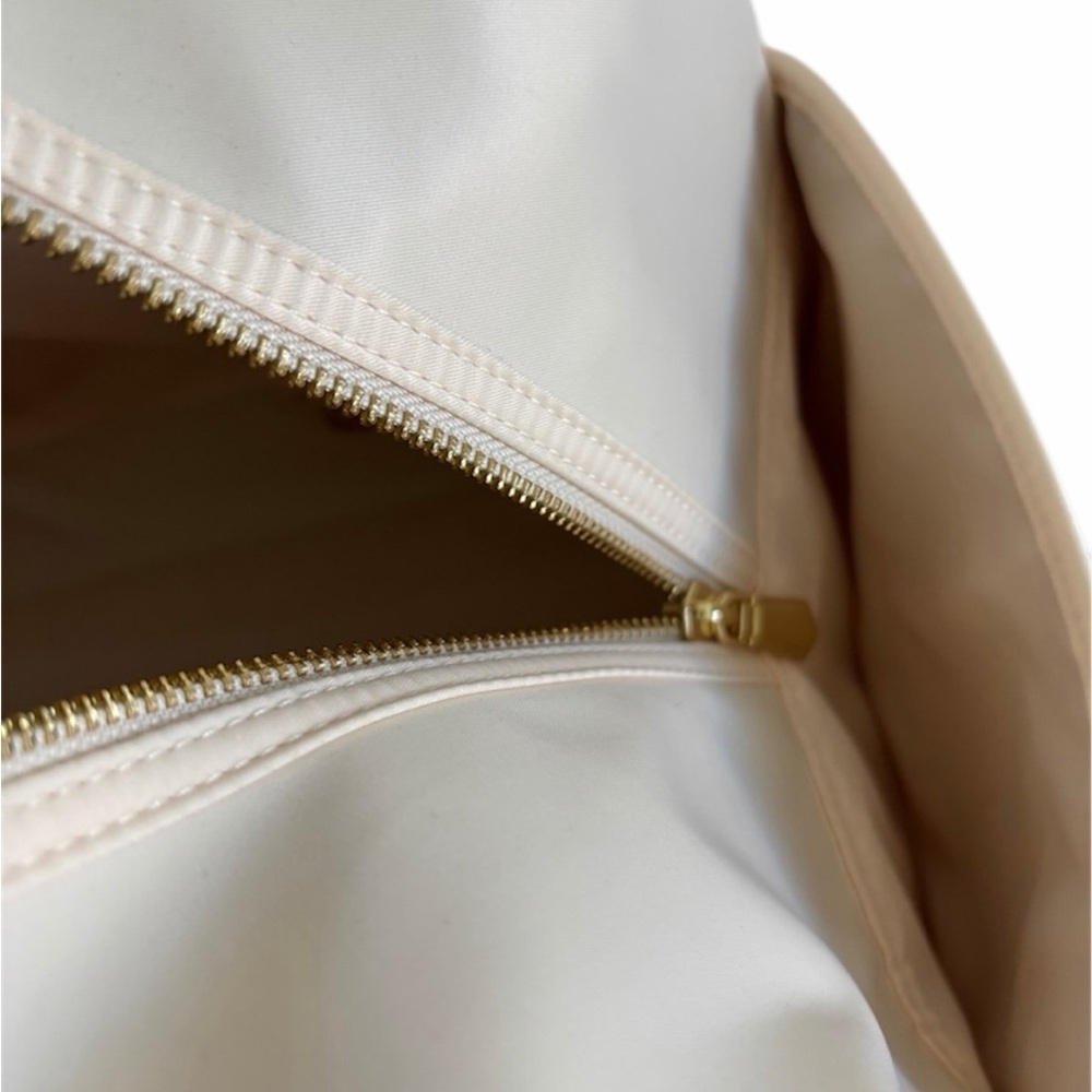 NWOT House of Harlow large yoga bag. Cream - Picture 4 of 7